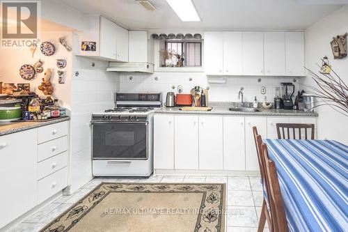 149 Perth Avenue, Toronto (Dovercourt-Wallace Emerson-Junction), ON - Indoor Photo Showing Kitchen