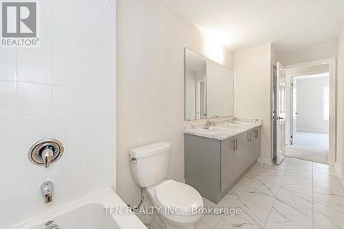 149 Higgins Avenue, Thorold, ON - Indoor Photo Showing Bathroom