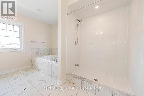 149 Higgins Avenue, Thorold, ON - Indoor Photo Showing Bathroom