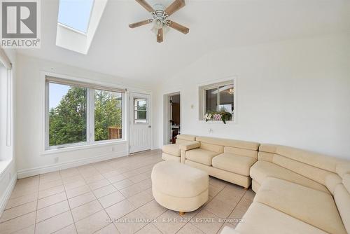 293 Ivey Crescent, Cobourg, ON - Indoor Photo Showing Living Room