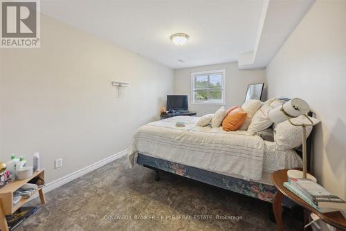 293 Ivey Crescent, Cobourg, ON - Indoor Photo Showing Bedroom