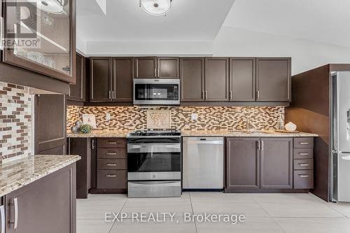 7287 Aldercrest Drive, Mississauga, ON - Indoor Photo Showing Kitchen With Stainless Steel Kitchen With Upgraded Kitchen