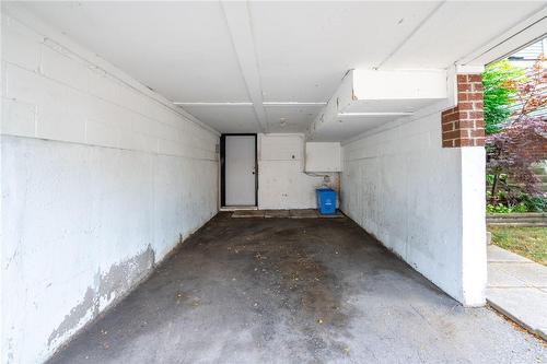 890 Limeridge Road E|Unit #38, Hamilton, ON - Indoor Photo Showing Garage