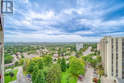 1811 - 260 Seneca Hill Drive, Toronto (Don Valley Village), ON - Outdoor With View