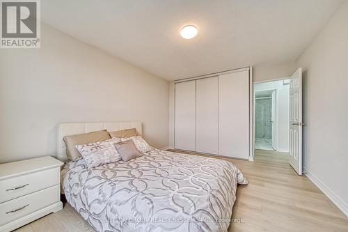 1811 - 260 Seneca Hill Drive, Toronto (Don Valley Village), ON - Indoor Photo Showing Bedroom