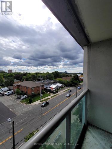 609 - 3840 Bathurst Street, Toronto (Clanton Park), ON - Outdoor With View