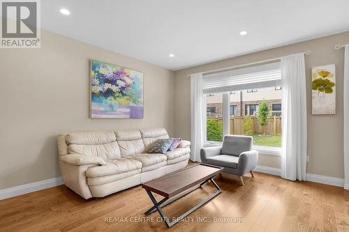 2234 Tribalwood Street, London, ON - Indoor Photo Showing Living Room