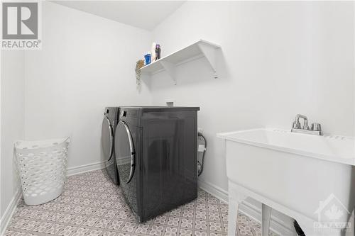 LAUNDRY ROOM - 1005 Beckton Heights, Ottawa, ON - Indoor Photo Showing Laundry Room