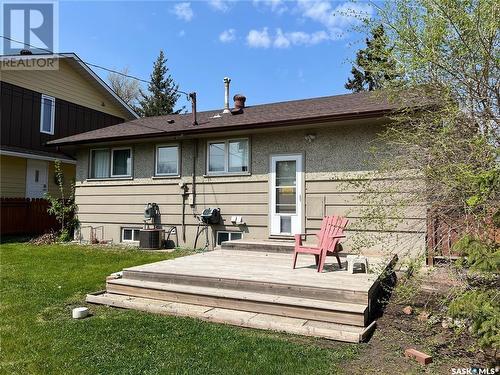 335 25Th Street W, Prince Albert, SK - Outdoor