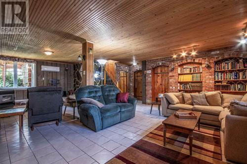 11 Heightview Drive, Paradise, NL - Indoor Photo Showing Living Room