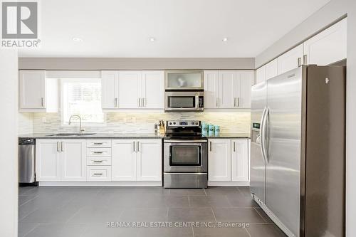 429 Bundy Drive, Milton (Clarke), ON - Indoor Photo Showing Kitchen With Stainless Steel Kitchen With Upgraded Kitchen