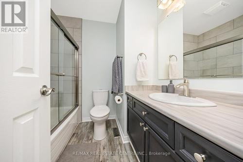 429 Bundy Drive, Milton (Clarke), ON - Indoor Photo Showing Bathroom