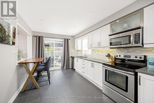 429 Bundy Drive, Milton (Clarke), ON - Indoor Photo Showing Kitchen With Stainless Steel Kitchen With Upgraded Kitchen