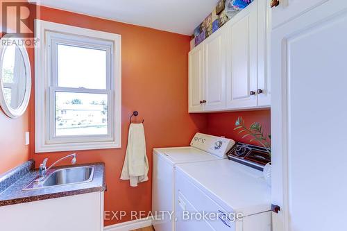 33 Spring Street, Mapleton, ON - Indoor Photo Showing Laundry Room