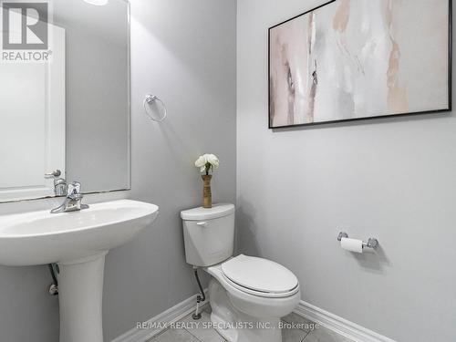 63 Leadenhall Road, Brampton, ON - Indoor Photo Showing Bathroom