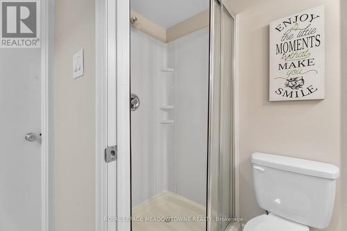 4 Fairfield Avenue, Brampton, ON - Indoor Photo Showing Bathroom