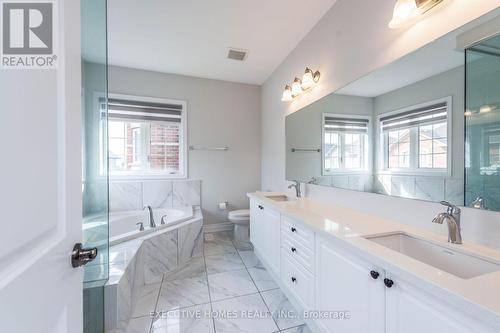 64 Wildflower Lane, Halton Hills (Georgetown), ON - Indoor Photo Showing Bathroom