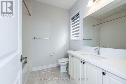 64 Wildflower Lane, Halton Hills (Georgetown), ON - Indoor Photo Showing Bathroom