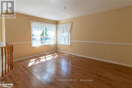 121 Fernbrook Drive, Wasaga Beach, ON - Indoor Photo Showing Other Room