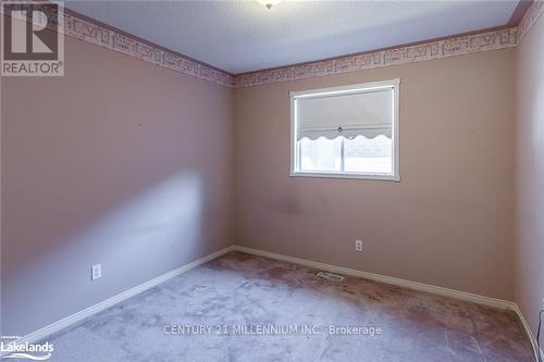 121 Fernbrook Drive, Wasaga Beach, ON - Indoor Photo Showing Other Room