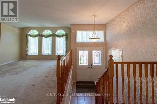 121 Fernbrook Drive, Wasaga Beach, ON - Indoor Photo Showing Other Room