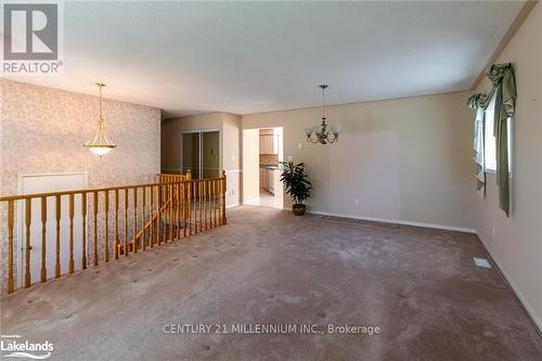 121 Fernbrook Drive, Wasaga Beach, ON - Indoor Photo Showing Other Room