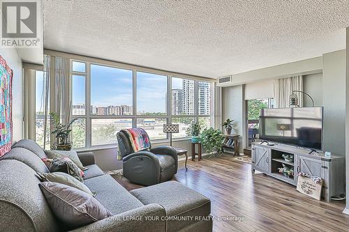 508 - 2365 Kennedy Road, Toronto (Agincourt South-Malvern West), ON - Indoor Photo Showing Living Room