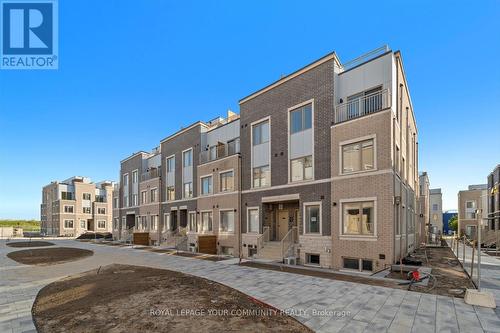 Th300 - 250 Interchange Way, Vaughan, ON - Outdoor With Facade