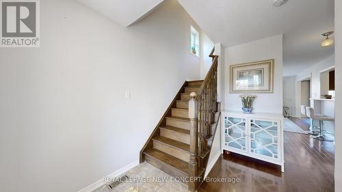 2174 Taggart Court, Innisfil (Alcona), ON - Indoor Photo Showing Other Room