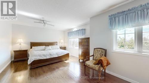 2174 Taggart Court, Innisfil (Alcona), ON - Indoor Photo Showing Bedroom