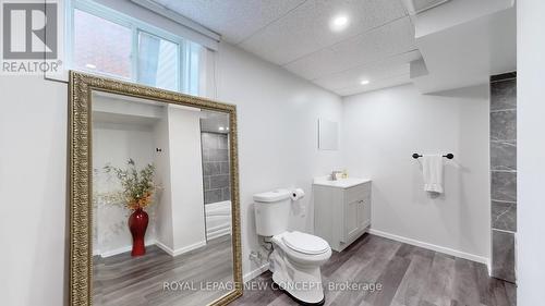 2174 Taggart Court, Innisfil (Alcona), ON - Indoor Photo Showing Bathroom