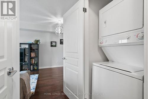 514 - 1403 Royal York Road, Toronto (Humber Heights), ON - Indoor Photo Showing Laundry Room