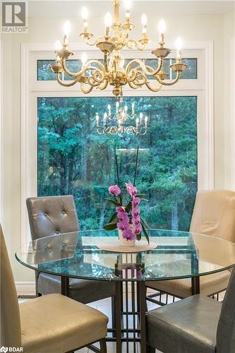 33 Yuill Crescent, Prince Edward County, ON - Indoor Photo Showing Dining Room