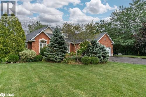 33 Yuill Crescent, Prince Edward County, ON - Outdoor