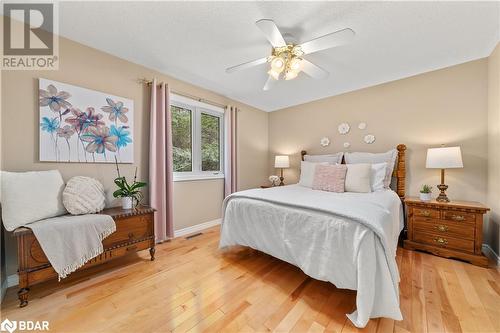 33 Yuill Crescent, Prince Edward County, ON - Indoor Photo Showing Bedroom