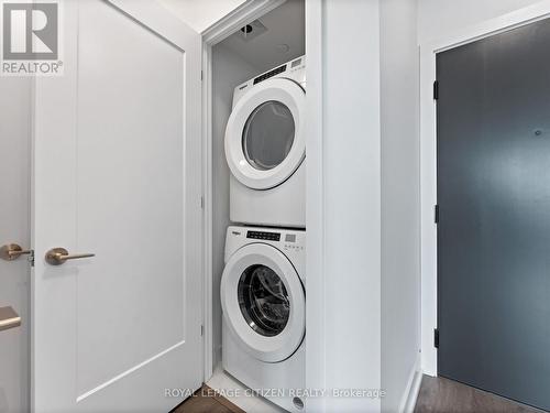 940 - 25 Adra Grado Way, Toronto (Bayview Village), ON - Indoor Photo Showing Laundry Room