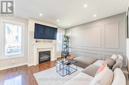 91 Old Field Crescent, Newmarket (Woodland Hill), ON - Indoor Photo Showing Living Room With Fireplace