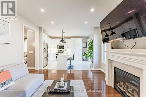 91 Old Field Crescent, Newmarket (Woodland Hill), ON - Indoor Photo Showing Living Room With Fireplace