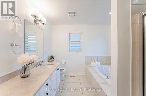 91 Old Field Crescent, Newmarket (Woodland Hill), ON - Indoor Photo Showing Bathroom