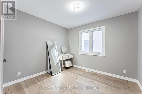 91 Old Field Crescent, Newmarket (Woodland Hill), ON - Indoor