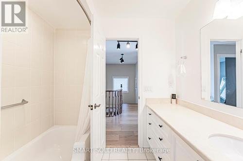 91 Old Field Crescent, Newmarket (Woodland Hill), ON - Indoor Photo Showing Bathroom