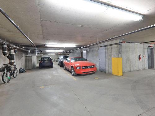 Parking - 402-2110 Rue Caroline-Béique, Montréal (Ahuntsic-Cartierville), QC - Indoor Photo Showing Garage