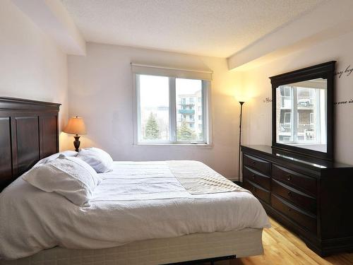 Master bedroom - 402-2110 Rue Caroline-Béique, Montréal (Ahuntsic-Cartierville), QC - Indoor Photo Showing Bedroom