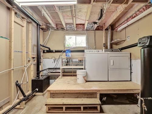 Salle de lavage - 13 Mtée Adamo, Orford, QC - Indoor Photo Showing Laundry Room