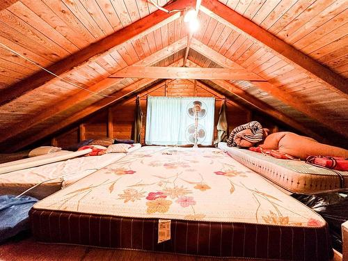 Lot 7 Chukuni River Road, Red Lake, ON - Indoor Photo Showing Bedroom