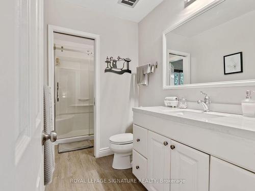 5 Nordic Pl, Toronto, ON - Indoor Photo Showing Bathroom