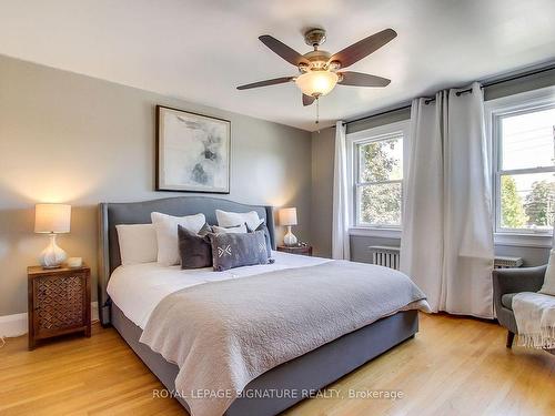 154 Mcrae Dr, Toronto, ON - Indoor Photo Showing Bedroom