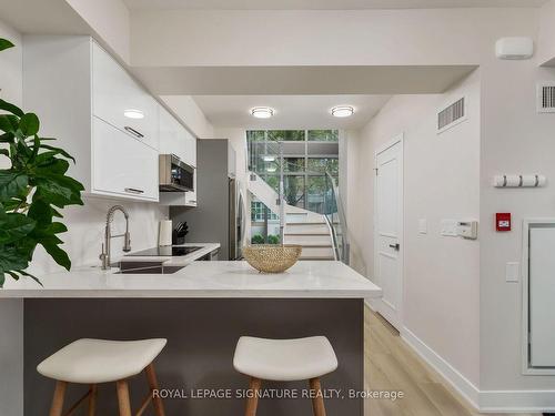 Th 111-59 East Liberty St, Toronto, ON - Indoor Photo Showing Kitchen