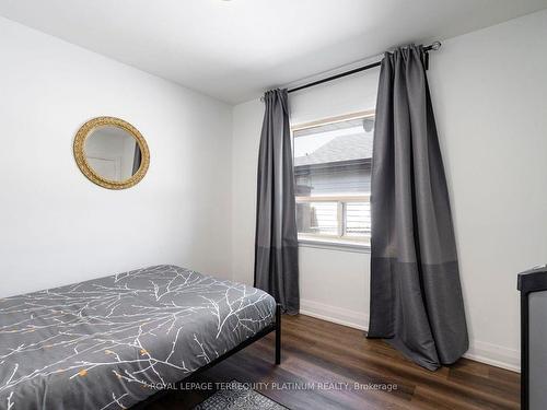 11 Jacinta Dr, Toronto, ON - Indoor Photo Showing Bedroom