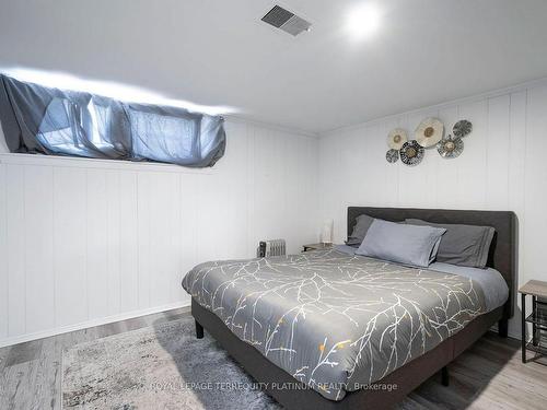 11 Jacinta Dr, Toronto, ON - Indoor Photo Showing Bedroom